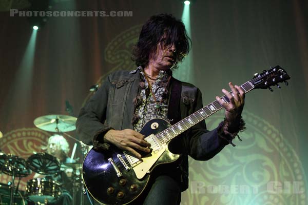 STONE TEMPLE PILOTS - 2010-06-22 - PARIS - Le Bataclan - 